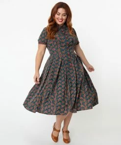 Unique Vintage Springfield Paisley Teal Swing Dress