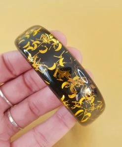 Bow & Crossbones Billie Lucite Confetti Bracelet - Black Russian Accessories