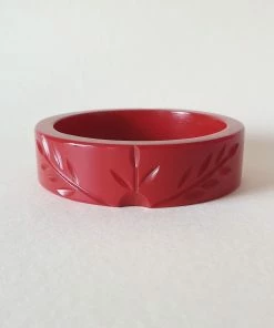 Bow & Crossbones Ivy Vines Carved Bangle - Red Accessories
