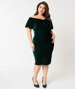 Unique Vintage Sophia Velvet Wiggle Dress - Green