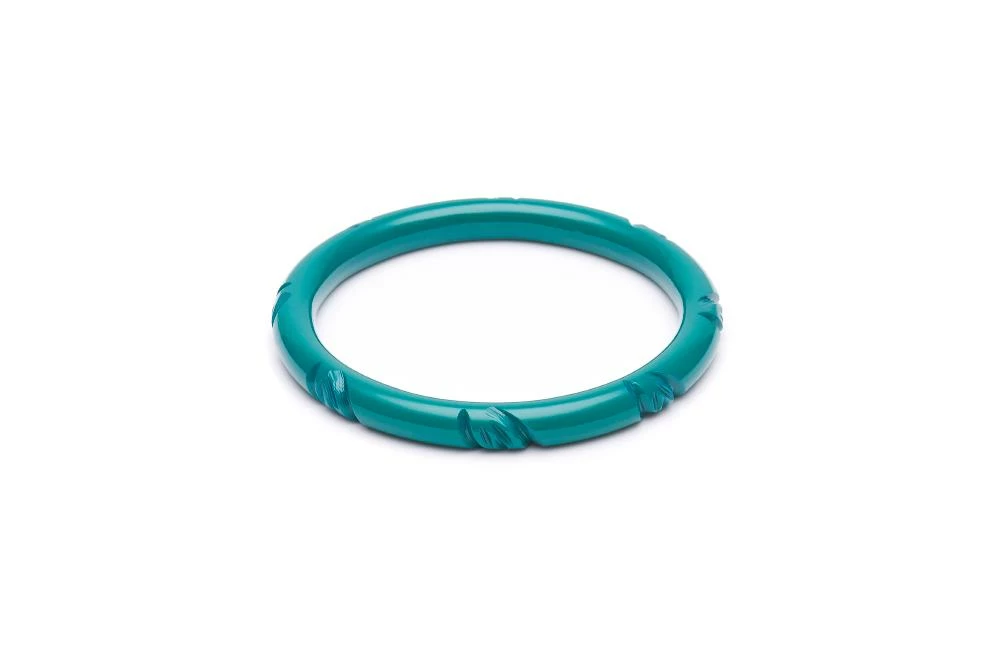 Splendette Narrow Jade Green Heavy Carve Fakelite Bangle 3 Splendette Narrow Jade Green Heavy Carve Fakelite Bangle