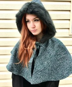 Voodoo Vixen Capelet