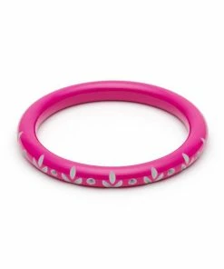 Splendette Narrow Flamingo Carved Bangle