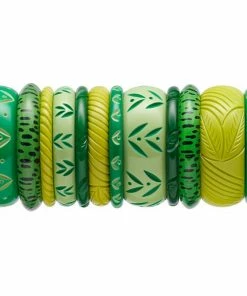 Splendette Midi Spring Carved Bangle