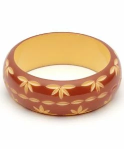 Splendette Wide Carved Bangle Duchess - Café