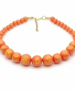 Splendette Carved Bead Necklace - Freesia