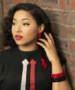 Bow & Crossbones Ivy Vines Carved Bangle - Red Accessories